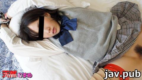 Natural daughter (10musume) 051311_01 Glasses amateur H Boyne who looks good with glasses