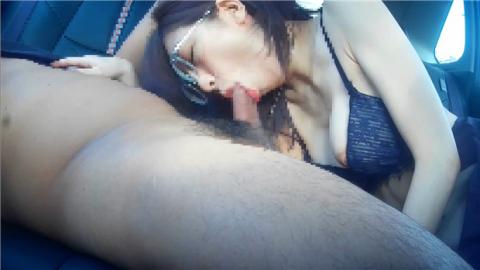 PPV1781883 New personal shooting Amateur active CA Due to a drastic decrease in work, a secret meeting with Succi! Part ? First in-car blowjob !!